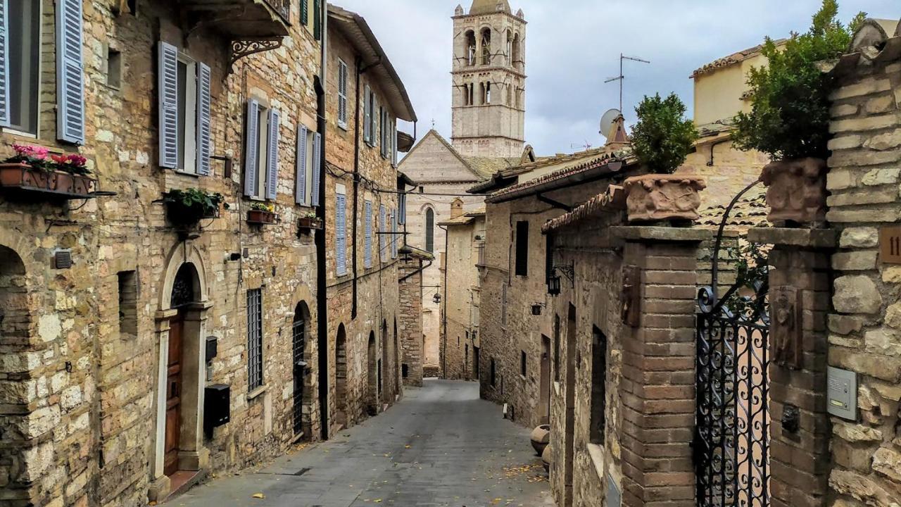 La Dolce Agogia Apartment Assisi Bagian luar foto