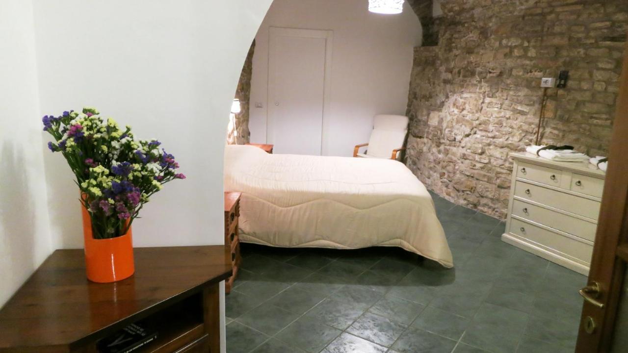 La Dolce Agogia Apartment Assisi Bagian luar foto